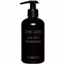 Offrez-vous une véritable dose de votre parfum préféré. Le produit pour bain Serge Lutens Matin Lutens L´eau prend soin de vo ...