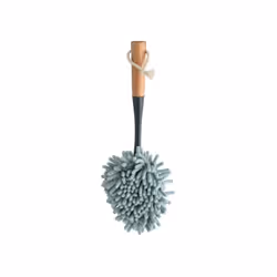 Plumeau de la marque MSV. Antipoussière, ce plumeau permet de dépoussiérer toutes les surfaces. Manche en bambou pour un nett ...