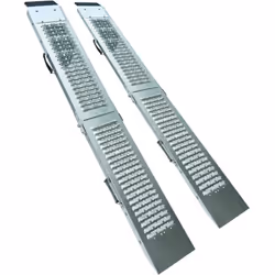 Description générale Rampe de chargement pliable en acier, idéale pour faciliter le chargement et le déchargement de divers o ...