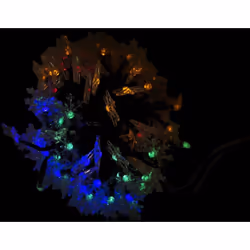 Description détaillée du produit: Produit: Guirlande solaire multicolore flocons Univers: Noël Matière: plastique et cuivre L ...