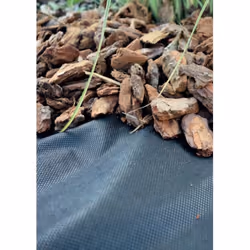 Informations produit : Produit: Toile de paillage Usage: Jardin Utilisation: Protection du sol Matière: polypropylène non-tis ...