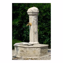 Fontaine "Provence" - 0.86 x 0.51 x 1.13 m - En pierre reconstituée imitant à la perfection l'aspect de la pierre naturelle.  ...