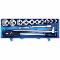 Coffret de clés à douilles pour poids lourds en Chrome Vanadium Dans ce coffret composé en format métrique, vous trouverez :  ...