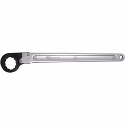 Clé à tuyauter à cliquet de 30 mm BGS TECHNIC. Convient pour les travaux sur les vissages de tubes, comme les conduites de fr ...