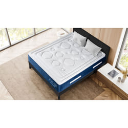 Ensemble Matelas Dolce Vita Ressorts ensachés Accueil mémoire 28cm et Sommier Bois Noir 140x190cm