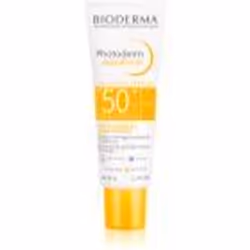 Utilisez la crème Bioderma Photoderm Aquafluid avec SPF 50+ avant chacun de vos séjours au soleil et vous n’aurez plus à crai ...