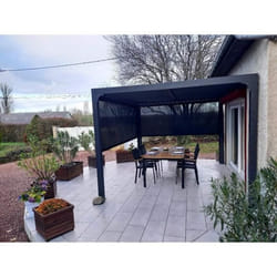 Pergola bioclimatique ALUMINIUM HABRITA - Surface de protection 1080 m² - Rideaux manuels gris anthracite