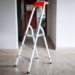 Découvrez l?escabeau pliable 3 marches Safetool L?escabeau 3 marches safetool, avec une hauteur de travail allant jusqu'à 265 ...