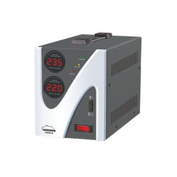 Stabilisateur de tension 1500VA 900W 6.8A, Protection courts-circuits et surcharges, Double compteur, circuit retard de signal