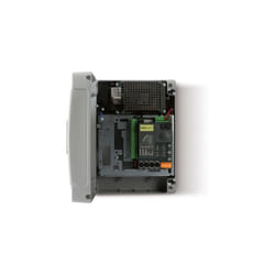 M-e - Armoire de commande King Gates STARG8ACBOX - Pour 1 ou 2 moteurs 230 vac, Avec module mémoire MEMO200