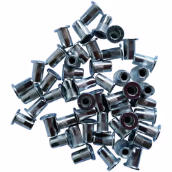 Sachet de 50 inserts filetés à sertir de Ø 4 mm en acier galvanisé. Pour sertissage sur support de 1 à 4 mm.