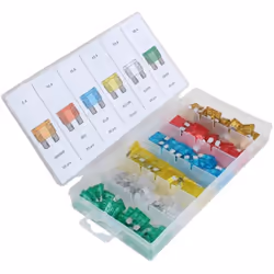 Coffret de 120 fusibles de type lamelles de 3 à 30 A. Tension d'utilisation jusqu'à 48 Volts. Coffret comprenant : 20 fusible ...
