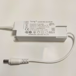 Transformateur No Flicker 25-40V 36W IP44 DC 0.8A Caractéristiques du produit Stabilité de Tension Ce transformateur assure u ...