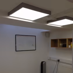 Kit en saillie noir pour panneau LED 60x60 slim – Installation facile et design moderne Optez pour une installation en sailli ...