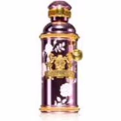 Enveloppez-vous d’un parfum qui mise sur l’ingrédient le plus classique et intemporel en parfumerie&nbsp;: la rose. Dans sa c ...