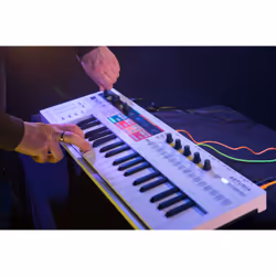 Arturia KeyStep Pro clavier MIDI 37 touche(s) USB Blanc