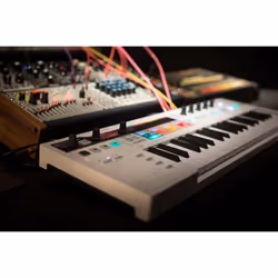 Arturia KeyStep Pro clavier MIDI 37 touche(s) USB Blanc - Vue supplémentaire 7