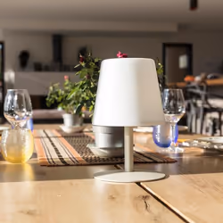 Lumisky Standy Mini Cream lampe de table LED