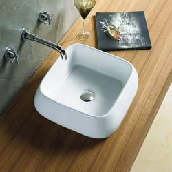 Découvrez la vasque originale Cube avec ses côtés incurvés vers l'intérieur. Cette vasque pour salle de bain carrée en cérami ...