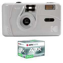 KODAK Pack M35 Argentique + Pellicule APX 400 36 poses - Appareil Photo Kodak Rechargeable 35mm Gris Objectif Grand Angle Fixe
