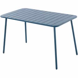 Apportez une touche moderne à votre espace extérieur avec la table Bergame en acier pouvant accueillir de 4 à 6 personnes. Sa ...