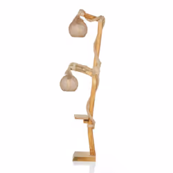 Lampadaire en bois et cordes avec rebord Le lampadaire en bois et cordes est bien plus qu'une simple source de lumière, c'est ...