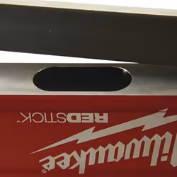 Milwaukee REDSTICK BACKBONE niveau 2,4 m Noir, Rouge