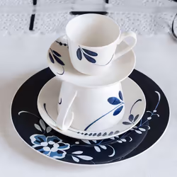 Villeroy & Boch Old Luxembourg Brindille Assiette de petit-déjeuner Rond Porcelaine Bleu, Blanc 1 pièce(s)