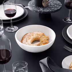 Villeroy & Boch New Moon Assiette à salade 2,2 L Rond Porcelaine Blanc 1 pièce(s)