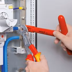 Knipex 87 26 250 pince Pince à rainure et languette