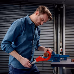 Knipex 90 31 03 BK Outil de découpe manuelle de tuyaux Coupe-tube - Vue supplémentaire 44