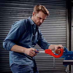 Knipex 90 31 03 BK Outil de découpe manuelle de tuyaux Coupe-tube - Vue supplémentaire 46