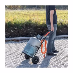 Pour le transport facile et sûr de toutes sortes de bouteilles de gaz. Roues solides en caoutchouc. Avec supports pratiques p ...