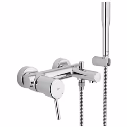 Le Mitigeur Bain-Douche Concetto avec Set de Douche Euphoria Cosmopolitan allie élégance et fonctionnalité. Le design sophist ...