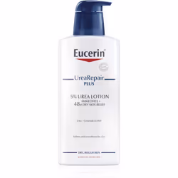Soulagez immédiatement votre peau assoiffée. Le lait corporel UreaRepair PLUS a été spécialement conçu pour les peaux très sè ...