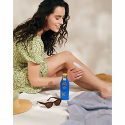 NIVEA Lait Solaire Protect & Hydrate FPS 30 300ml - Vue supplémentaire 5