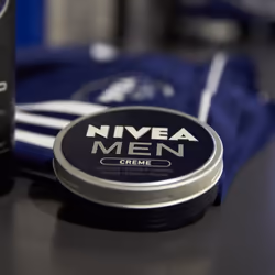 NIVEA Men Crème Visage Corps & Mains Homme - Vue supplémentaire 4
