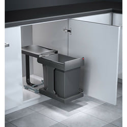 Poubelle de cuisine coulissante encastrable sous évier 20L Hailo Solo Automatique