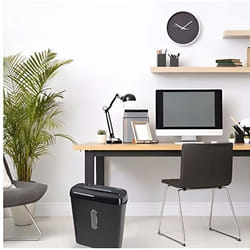 Hama Basic S6 destructeur de papier Découpage en bandes 70 dB 22 cm Noir