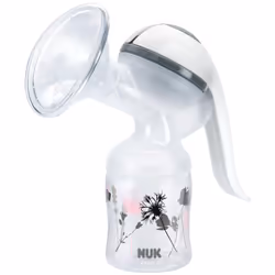 Lorsque votre bébé ne parvient pas à téter directement au sein, le tire-lait NUK Jolie est là pour vous aider. Il vous permet ...