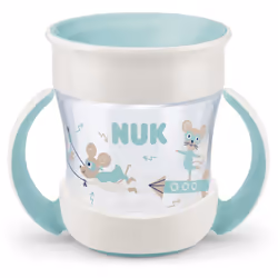 Fini le lait renversé ! La tasse avec poignée NUK Magic Cup Mini permet à votre enfant d’apprendre à bien boire, notamme ...