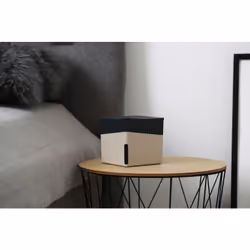 Découvrez le déshumidificateur Cube de WENKO, un absorbeur d'humidité au design moderne qui s'intègre discrètement dans tous  ...