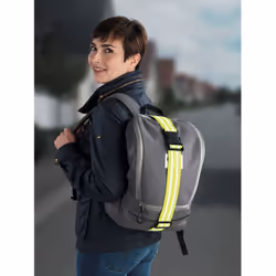 Cette ceinture de sécurité vous assure plus de visibilité de jour comme de nuit. Elle se porte confortablement sur les vêteme ...