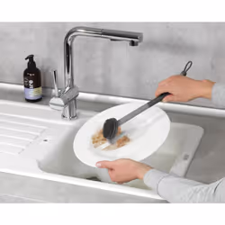 Avec la brosse à vaisselle Cuvo de WENKO, faire la vaisselle devient très facile. La brosse à poignée ergonomique est l'acces ...