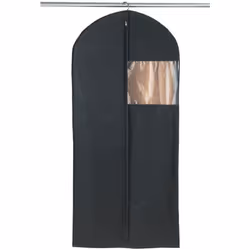 La housse vêtements Deep Black est livrée en set pratique de 3 éléments. La housse vêtements est d'un noir discret et elle es ...