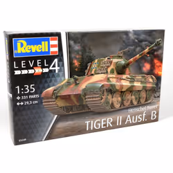 Revell Tigerii Ausf.B (Henschel Turret)