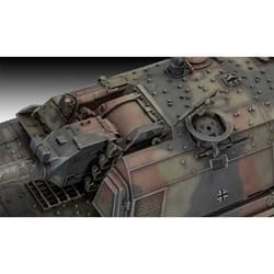 Maquette militaire Obusier blindé 2000 - REVELL - Echelle 1/35 - Age (A partir de) 12 ans - Genre Mixte