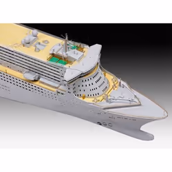 Revell OCEAN LINER QUEEN MARY 2