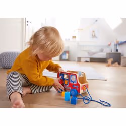 HABA Figurine à tirer Camion de pompiers