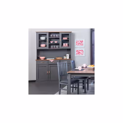 L'ergonomie de ce buffet vaisselier 5 portes et 3 tiroirs en pin massif gris TERA vous convaincra de l'acquérir. Il deviendra ...